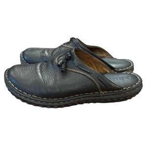 Born Tasseled Black Leather Clogs Mules Rustic Boho Hippie Comfort Low US10 EU42